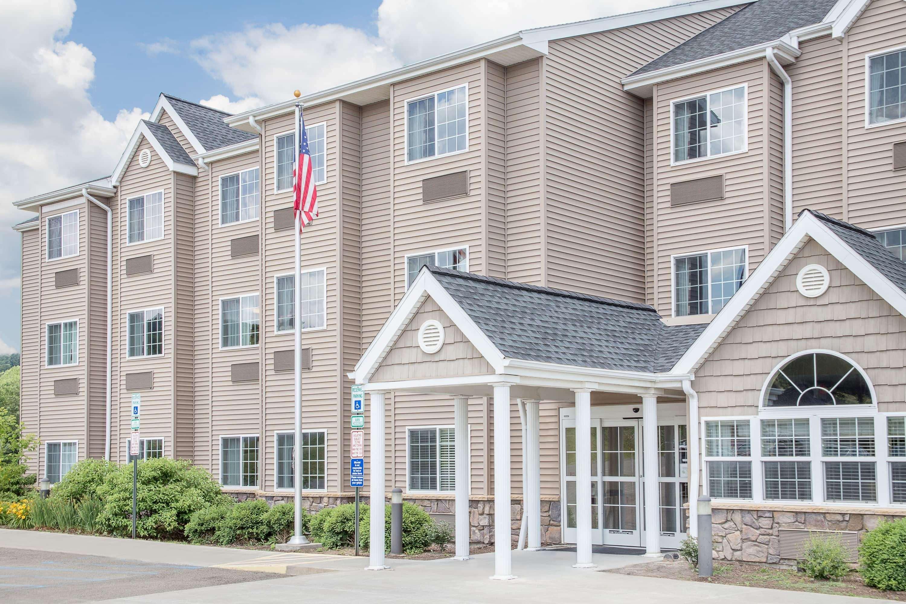 Microtel Inn & Suites Mansfield Pa Exterior photo