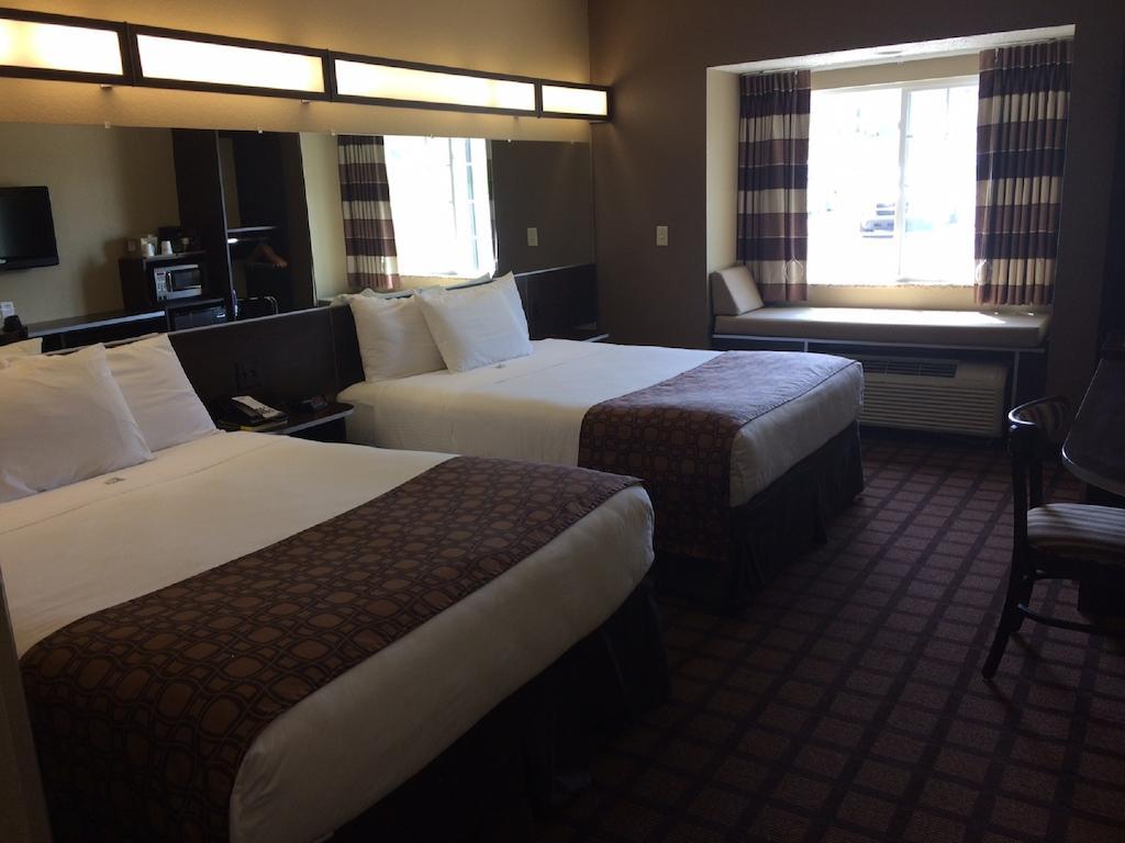 Microtel Inn & Suites Mansfield Pa Room photo